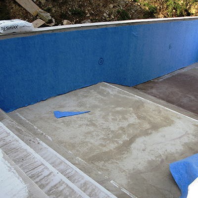 imgi_30_double-fond-plat-avec-reghausse-escabloc